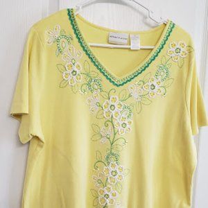 Alfred Dunner women's yellow top